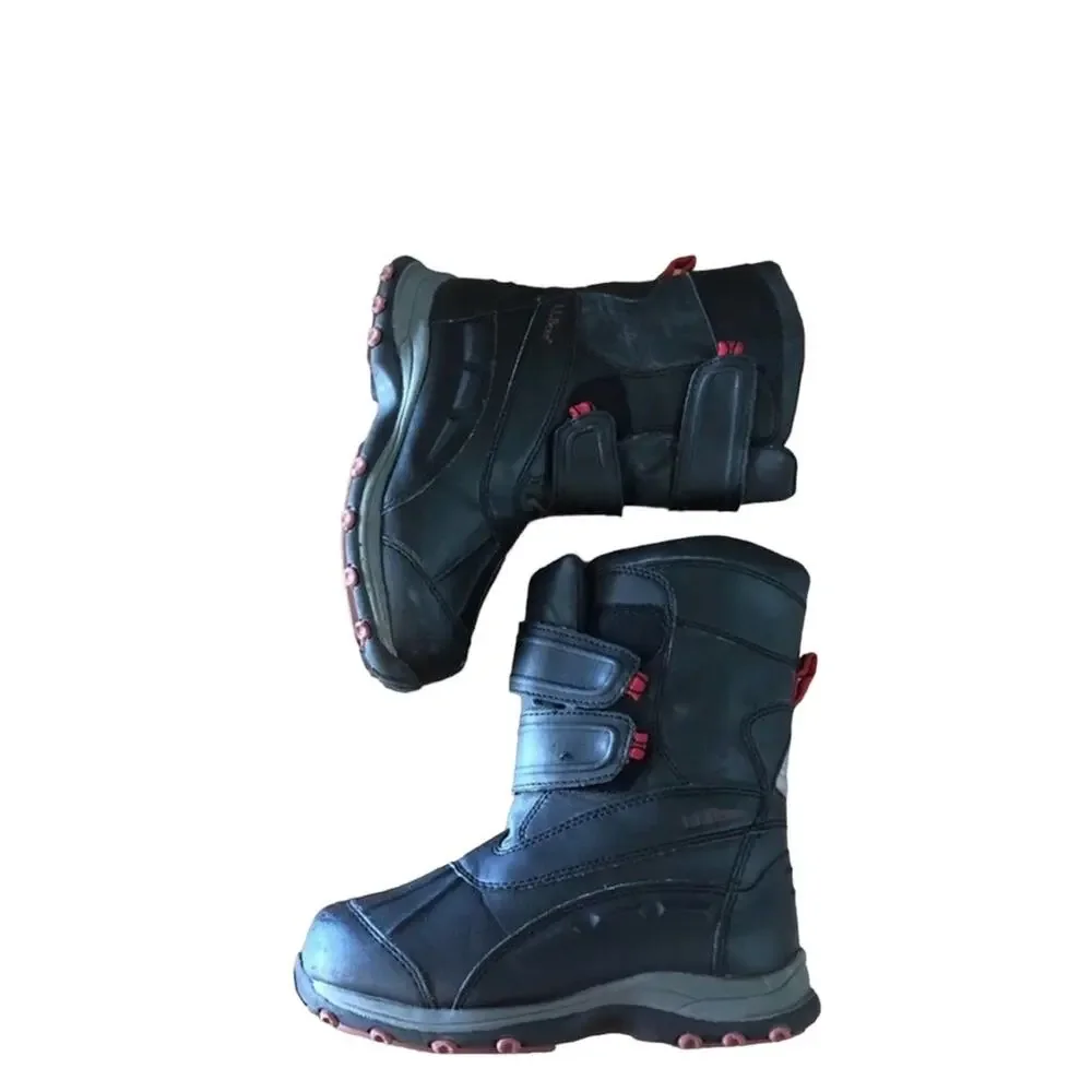 Land’s End black rubber snow boots in a size kid’s 3